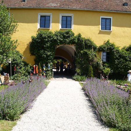 Bed and Breakfast Marienschloessl Wiedendorf Esterno foto